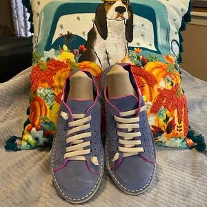 ON FOOT, Your Way, Made in Spain, Size 8 Women’s Leather Upper! Great Shoe!